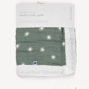 Little Unicorn Organic Cotton Muslin Baby Quilt - Sage Suns 2 brand new